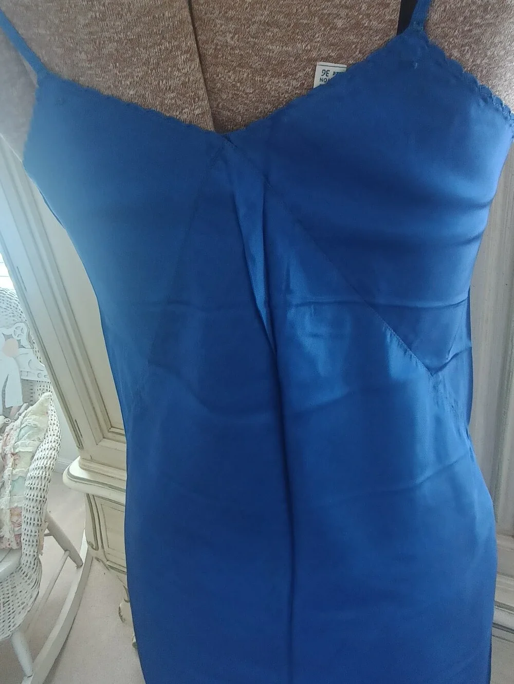 EXQUISITE ROYAL BLUE VINTAGE RAYON SLIP/ DRESS WITH CRYSTAL PLEATS. UNWORN! - Picture 8 of 17